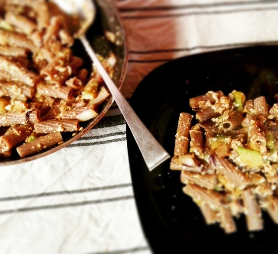 Pasta con avocado e crema di&nbsp;tofu